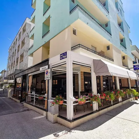 La Hotel
