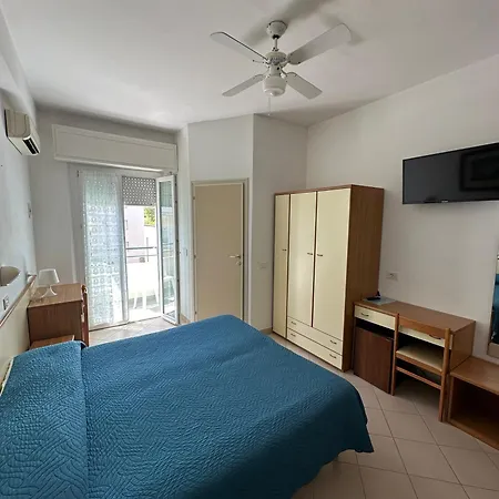 La Hotel 3*
