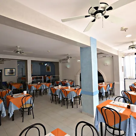 La Hotel 3*