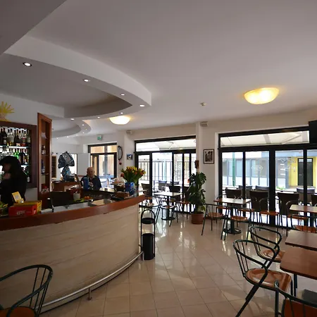 La Hotel