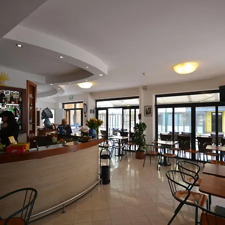 La Hotel