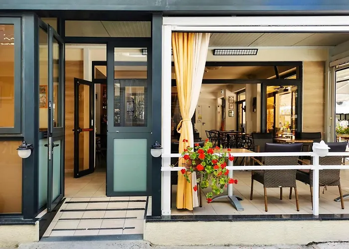 La 3* كاتوليكا